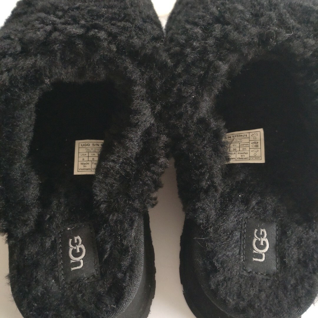 UGG アグ マキシカーリープラットフォーム