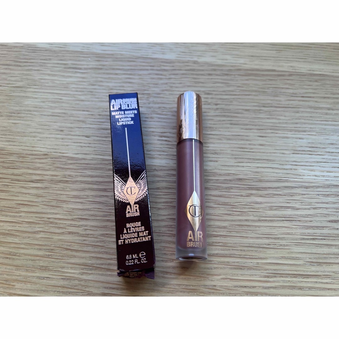 シャーロットティルブリー　Airbrush Flawless Lip Blur