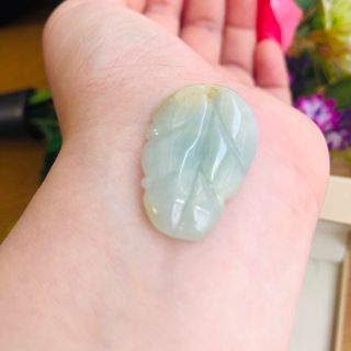 特価 本翡翠 リーフ 葉っぱ ネックレストップの通販 by 唯の宝箱〜鑑定