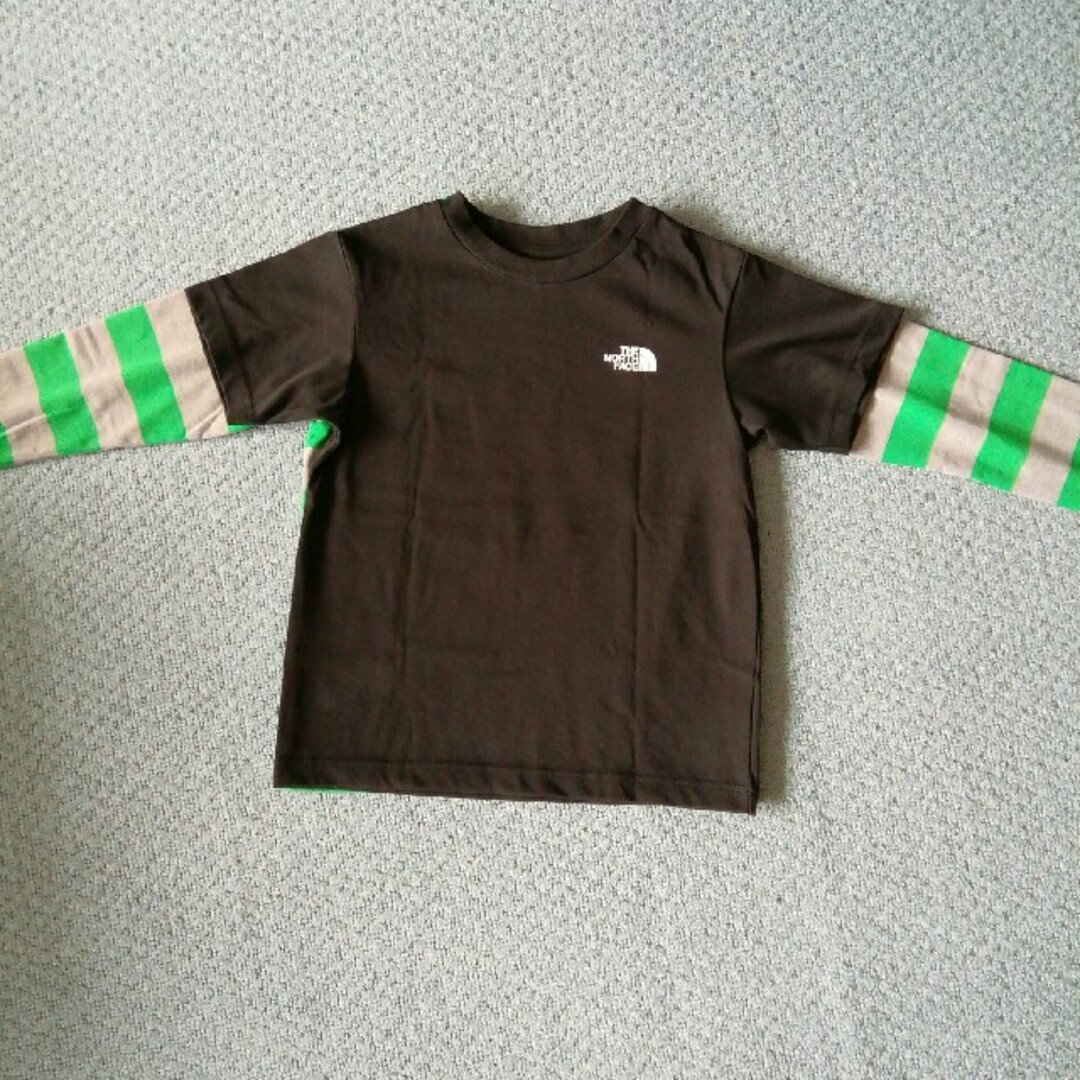 THE NORTH FACE(ザノースフェイス)のTHE NORTH FACE Tシャツ ロンTEE 2枚セット 130 キッズ/ベビー/マタニティのキッズ服男の子用(90cm~)(Tシャツ/カットソー)の商品写真