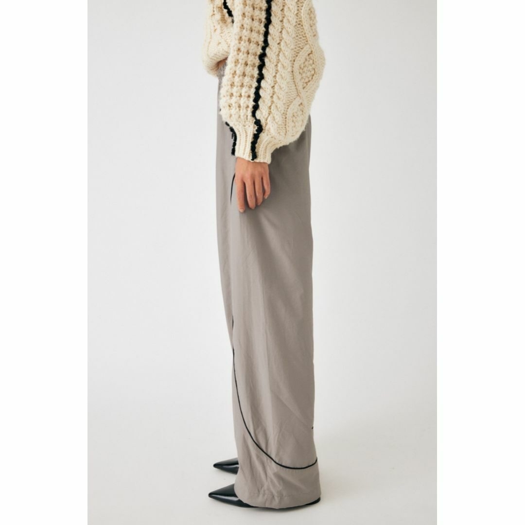 moussy(マウジー)の即完売♡MOUSSY♡CURVED LINE PANTS レディースのパンツ(カジュアルパンツ)の商品写真