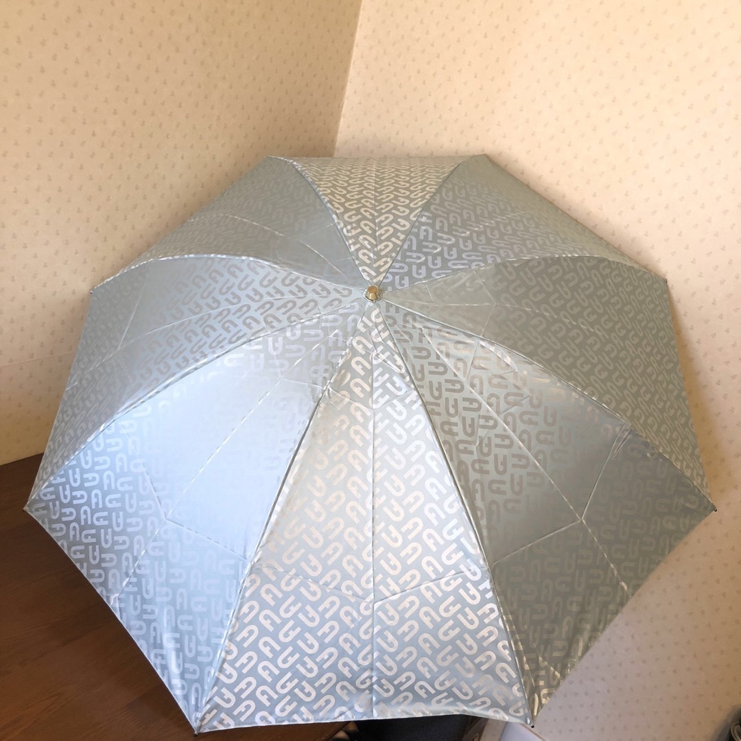 ☆新品・タグ付き☆フルラ 折りたたみ傘 晴雨兼用 雨傘 UV加工 モノグラム- ☆新品・タグ付き☆フルラ 折りたたみ傘 晴雨兼用 雨傘 UV加工 モノグラム-