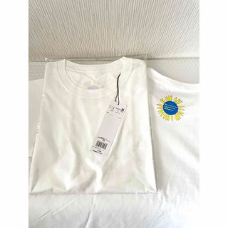 アドーア(ADORE)のADORE ウクライナ人道支援チャリティー Tシャツ カットソー アドーア(Tシャツ(半袖/袖なし))