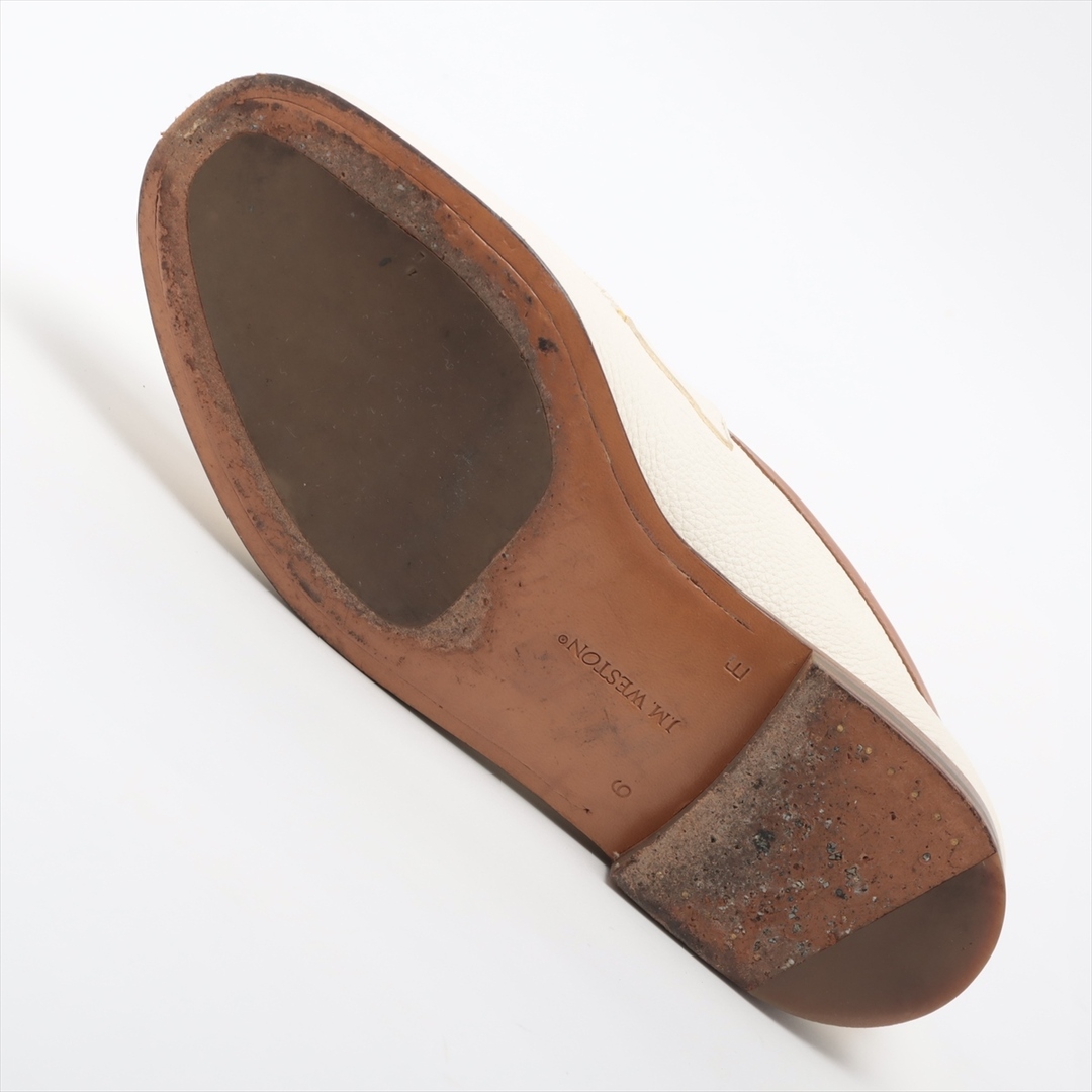 J.M. WESTON(ジェーエムウエストン)のジェイエムウエストン  レザー 6E ホワイト メンズ ローファー メンズの靴/シューズ(その他)の商品写真