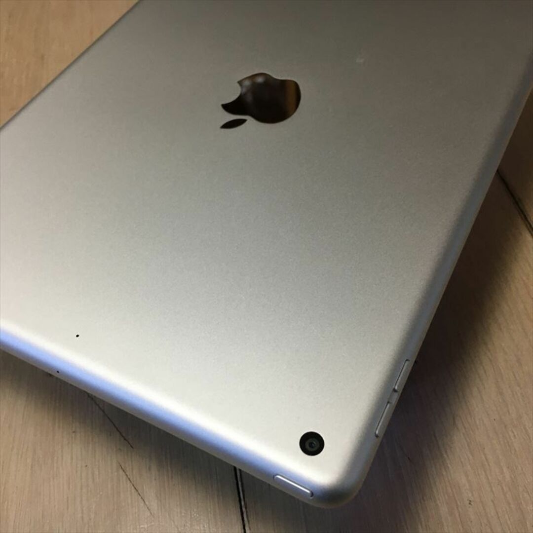 Apple   日迄  Apple iPad 第7世代 WiFi GB シルバーの通販 by