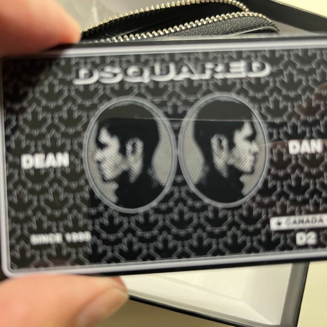 新品未使用現地価格5.2万程 ウォレット DSQUARED2 ディースクエアード