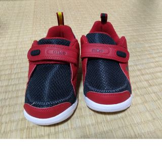 ナイキ(NIKE)の新品未使用★NIKE★スニーカー★14cm★グレー赤(スニーカー)