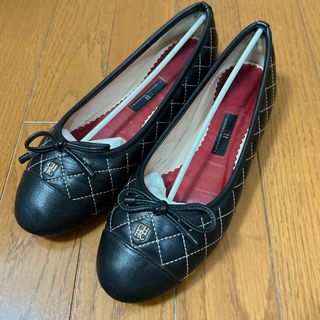 お値下げ品☆CAROLINA HERRERA /キャロリーナへレラ　スーツ紺36