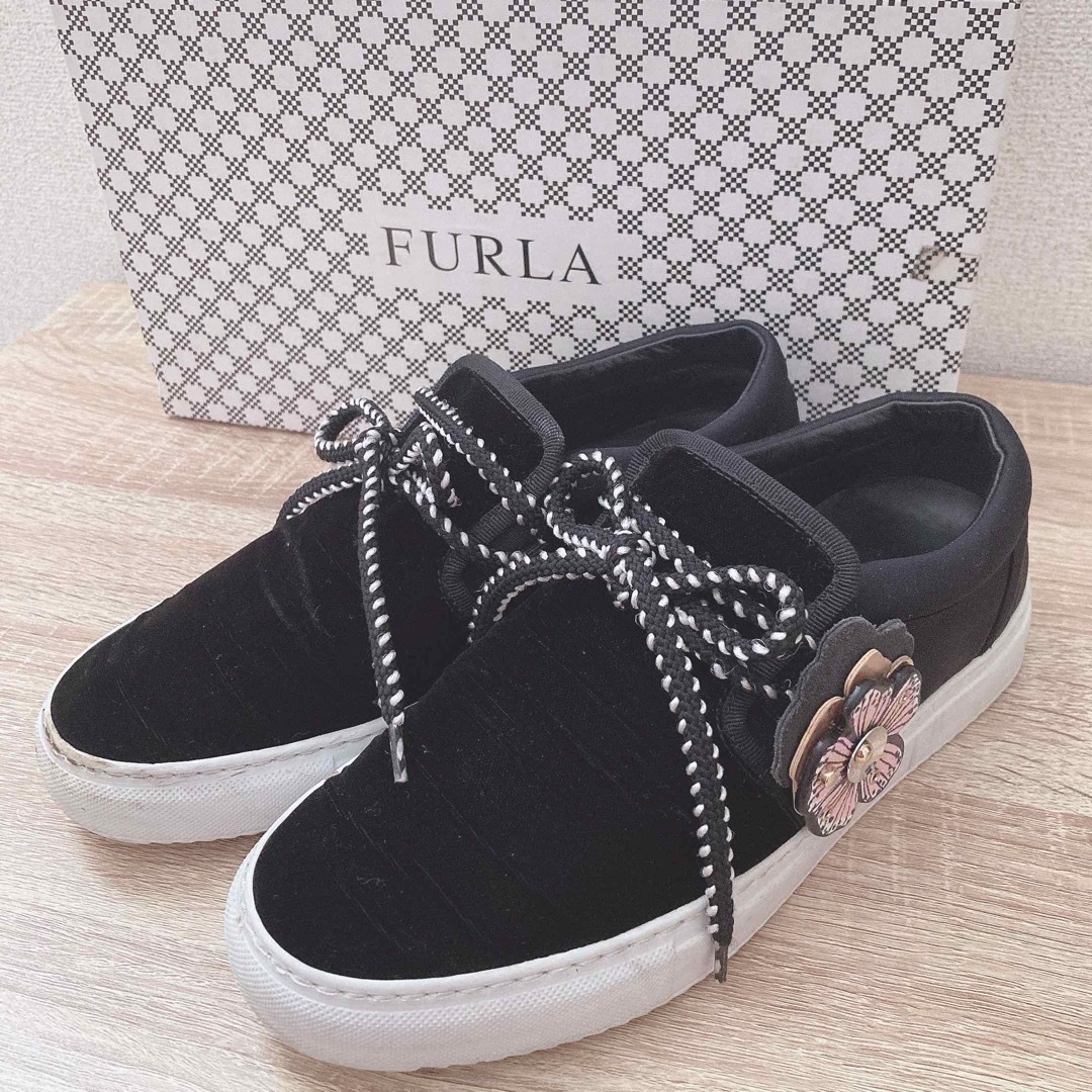 【良品】FURLA フルラ スリッポン スニーカー お花 2way マルチウェイ