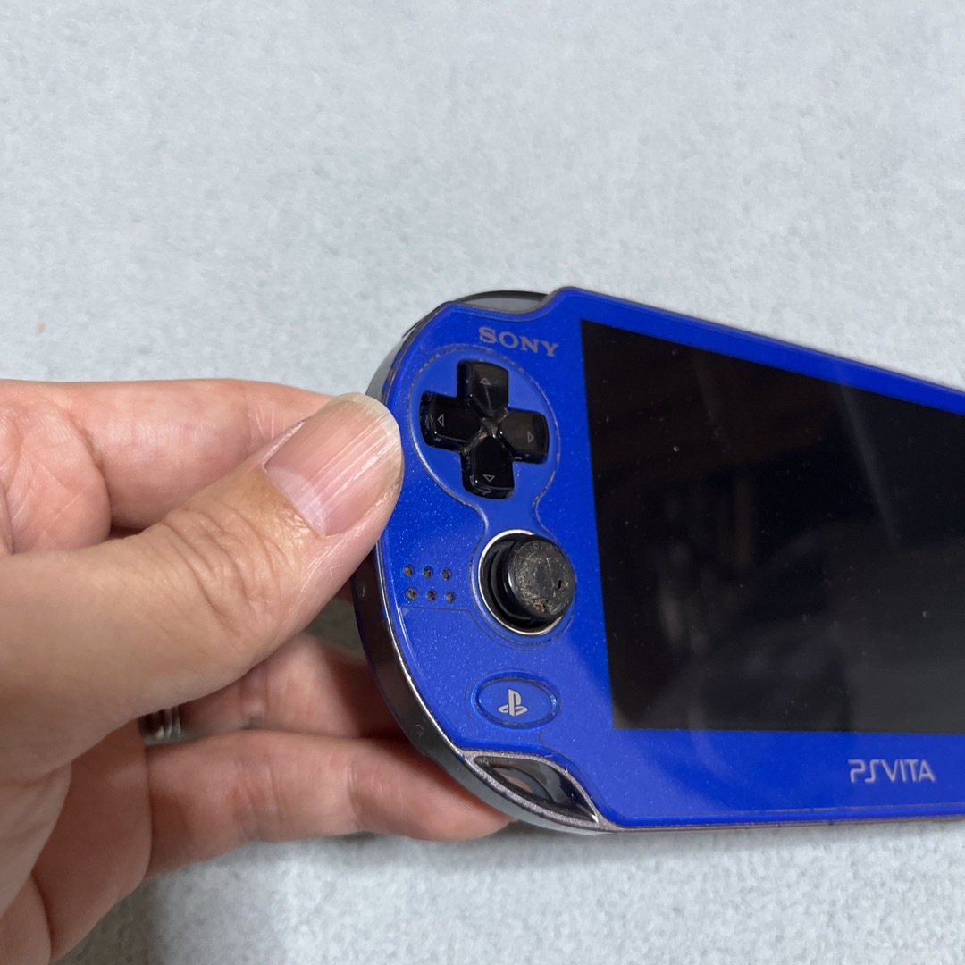PlayStation Vita(プレイステーションヴィータ)のPS Vita  PCH-1000  エンタメ/ホビーのゲームソフト/ゲーム機本体(携帯用ゲーム機本体)の商品写真