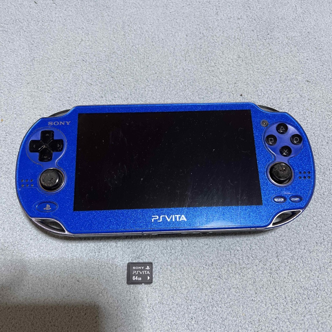 PlayStation Vita(プレイステーションヴィータ)のPS Vita  PCH-1000  エンタメ/ホビーのゲームソフト/ゲーム機本体(携帯用ゲーム機本体)の商品写真