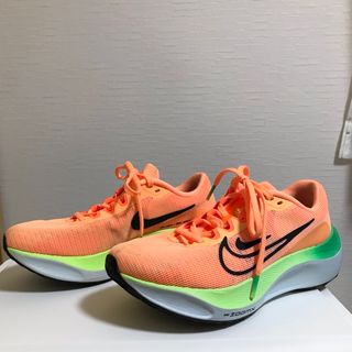 ナイキ(NIKE)のナイキウィメンズズームフライ5 ランニングシューズ(スニーカー)