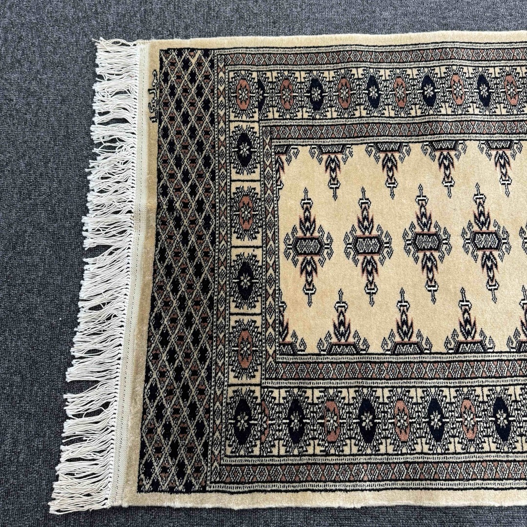 パキスタン 絨毯 ラグ 新品未使用 保管品 手織 の通販 by