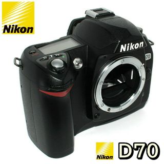 ❤️近遠対応の万能レンズ&新品カメラバッグ付き❤️Nikon D70❤️