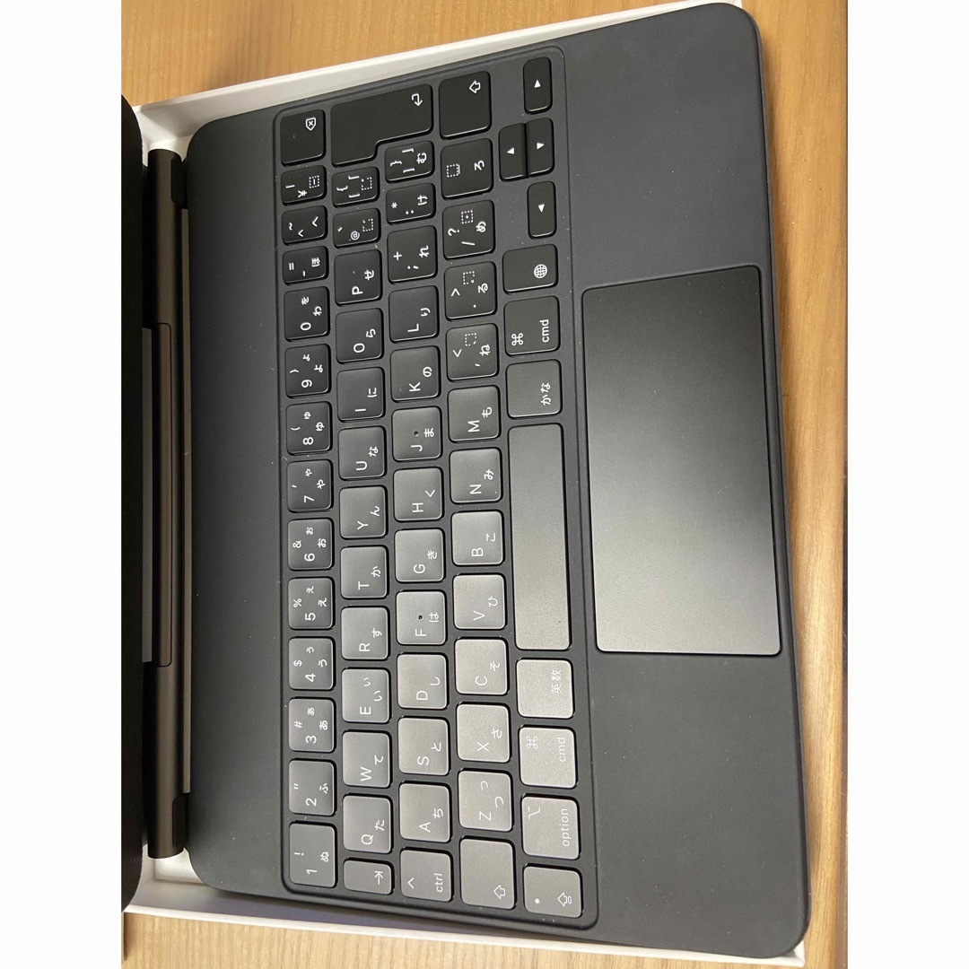 Apple(アップル)のほぼ未使用  Magic Keyboard  MXQT2J/A スマホ/家電/カメラのスマホアクセサリー(iPadケース)の商品写真