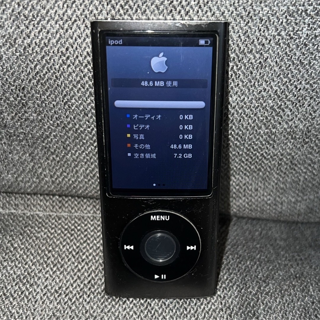 iPod(アイポッド)のi pod nano 8GB 第5世代【MC031J】 スマホ/家電/カメラのオーディオ機器(ポータブルプレーヤー)の商品写真