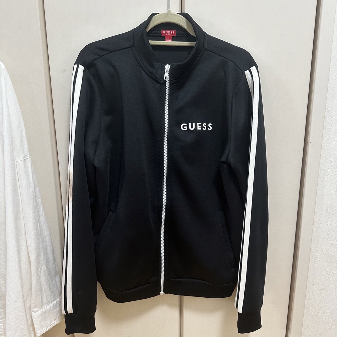 GUESS(ゲス)のguess トラックジャケット レディースのトップス(パーカー)の商品写真