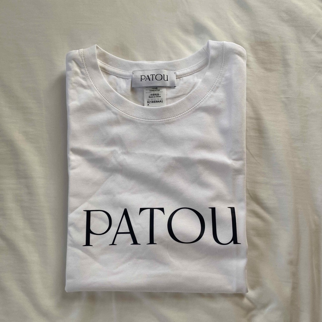 即完売 Tシャツ PATOU 白 s 新品 パトゥ ロゴ Tシャツ(半袖/袖なし