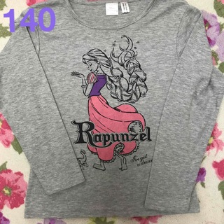 ディズニー(Disney)のラプンツェル  長袖Tシャツ　140 グレー(Tシャツ/カットソー)