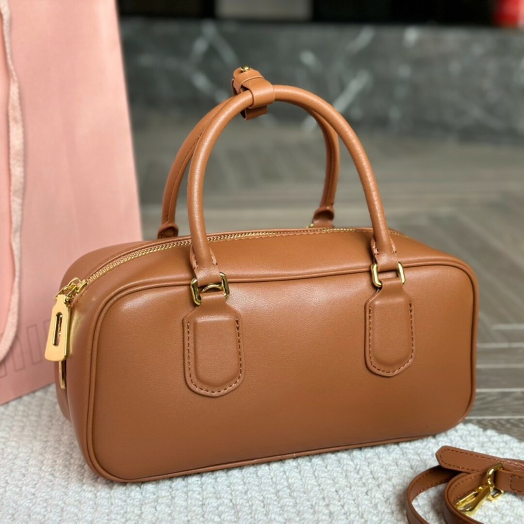 新品/箱付き】ミュウミュウボウリングバッグ ハンドバッグ-