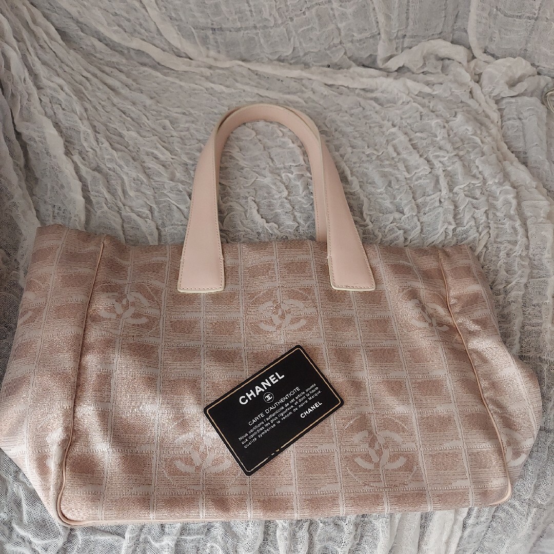 CHANEL(シャネル)のシャネル トラベルライン トートバッグ レディースのバッグ(トートバッグ)の商品写真