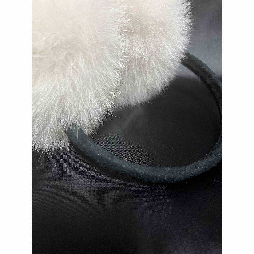 FOXイヤーマフ ホワイト(アーム部分ブラック) レディースのファッション小物(イヤーマフ)の商品写真