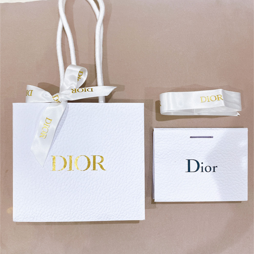 Dior(ディオール)のDior ギフトラッピングセットS インテリア/住まい/日用品のオフィス用品(ラッピング/包装)の商品写真