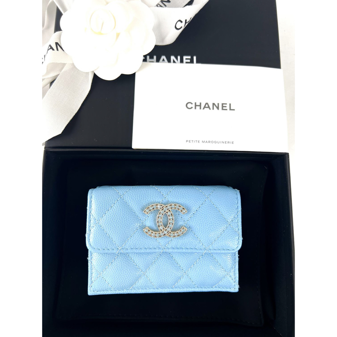 CHANEL 三つ折り財布　限定品　未使用