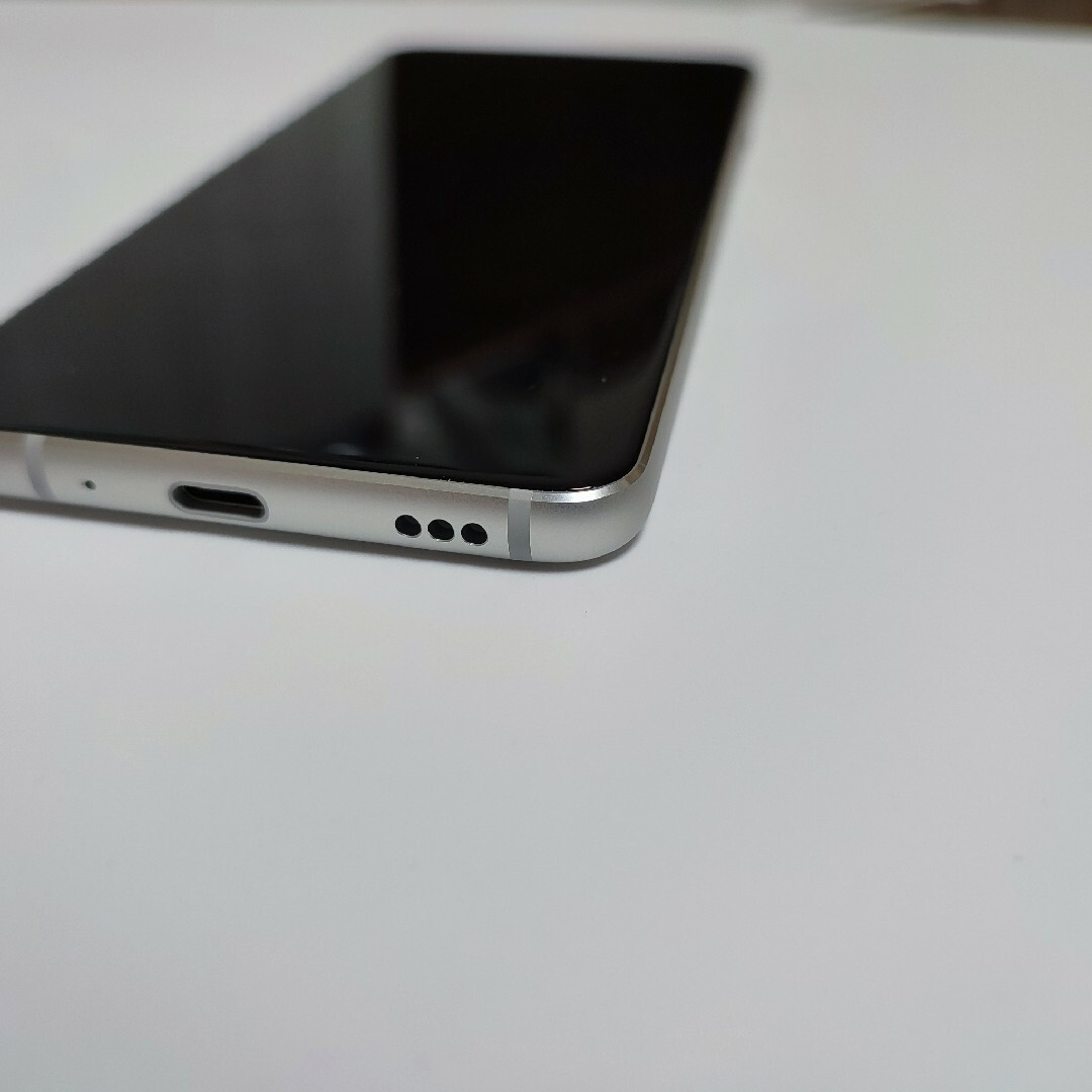 LG Electronics(エルジーエレクトロニクス)のLG電子 Android One X5 ミスティックホワイト Y!Mobile スマホ/家電/カメラのスマートフォン/携帯電話(スマートフォン本体)の商品写真