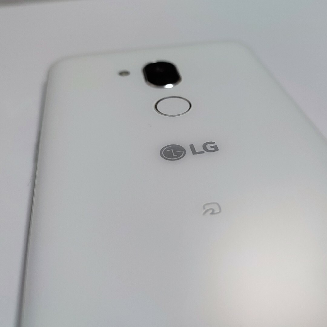 LG Electronics(エルジーエレクトロニクス)のLG電子 Android One X5 ミスティックホワイト Y!Mobile スマホ/家電/カメラのスマートフォン/携帯電話(スマートフォン本体)の商品写真