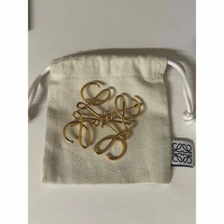 ロエベ ブローチ/コサージュの通販 300点以上 | LOEWEのレディースを