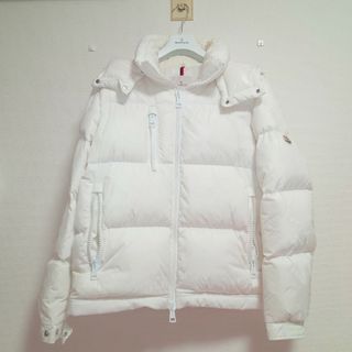 モンクレール(MONCLER)のモンクレール ダウン 白色 隠し文字  サイズ③ 美品 送料無料 箱無し(ダウンジャケット)