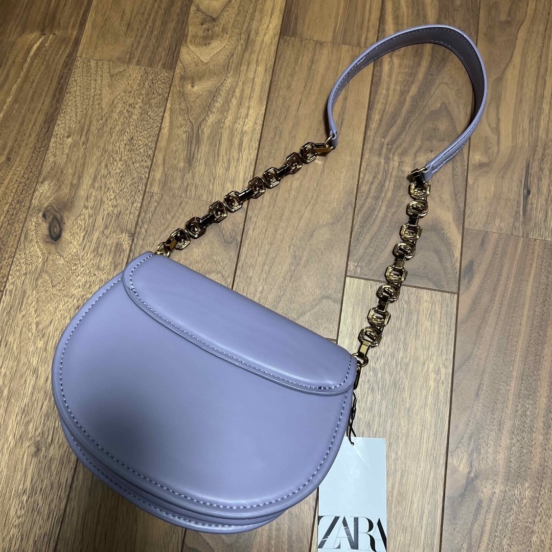 ZARA - ZARA バックルクロスボディバッグ ライラック 新品タグ ZARA - ZARA バックルクロスボディバッグ ライラック 新品タグ