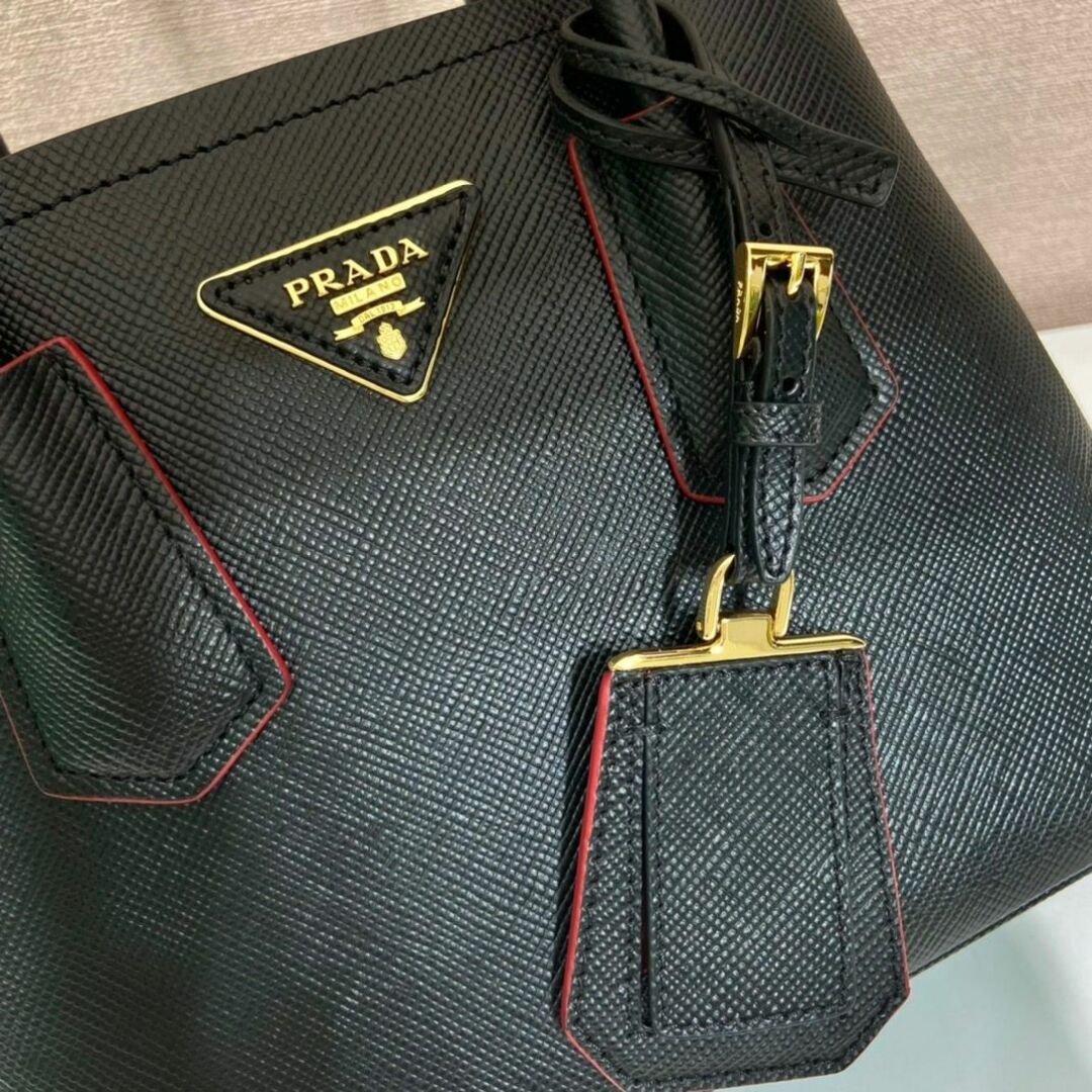 PRADA   プラダ ドゥーブレ サフィアーノレザー ミニバッグの通販 by