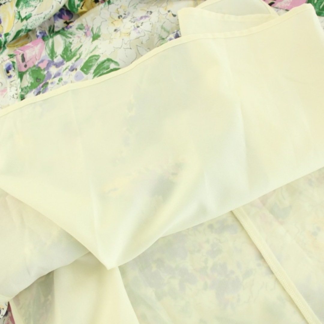 tiara(ティアラ)のティアラ ヴィンテージフラワーワンピース ロング 半袖 インナーキャミワンピ 白 レディースのワンピース(ロングワンピース/マキシワンピース)の商品写真