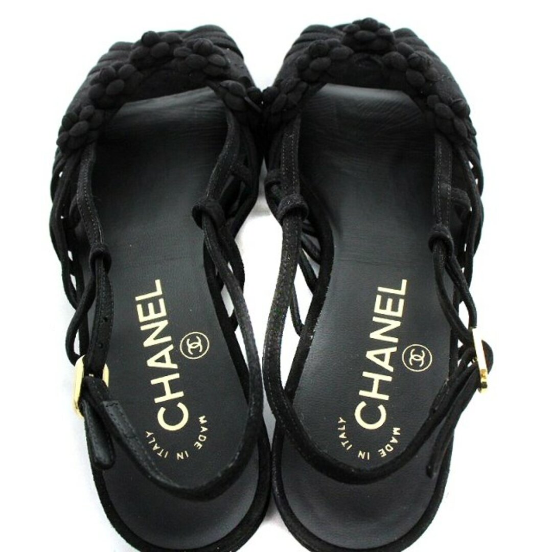 CHANEL(シャネル)のシャネル CHANEL カメリア サンダル スエード 23.5cm 黒 レディースの靴/シューズ(サンダル)の商品写真