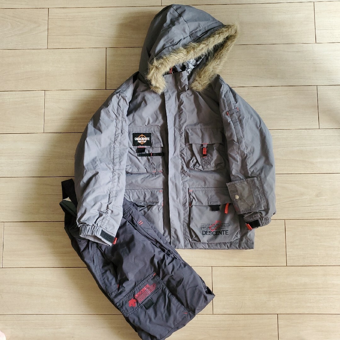 DESCENTE - DESCENTE 140 キッズスキーウエアの通販 by M168's shop ...