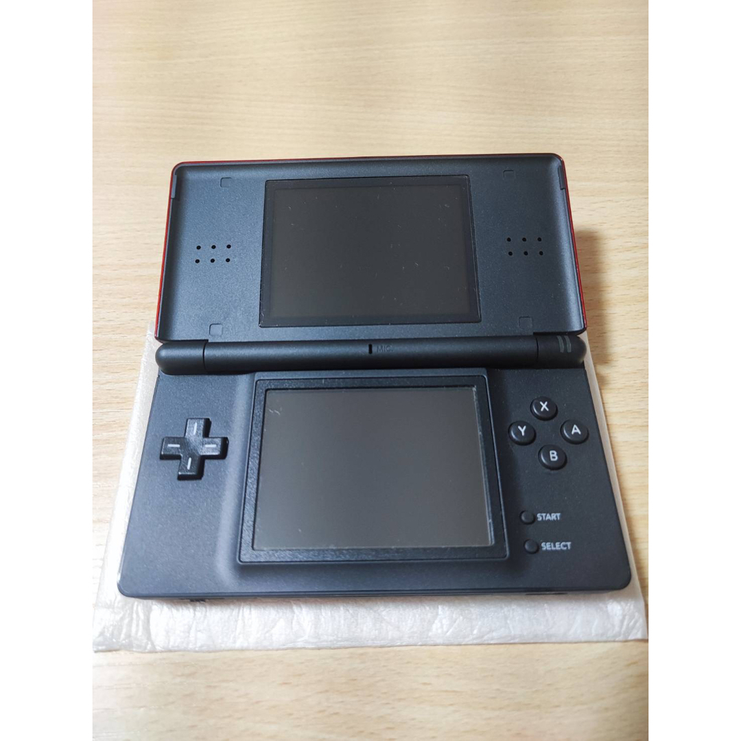 ニンテンドーDS(ニンテンドーDS)のDS Lite本体 エンタメ/ホビーのゲームソフト/ゲーム機本体(携帯用ゲーム機本体)の商品写真