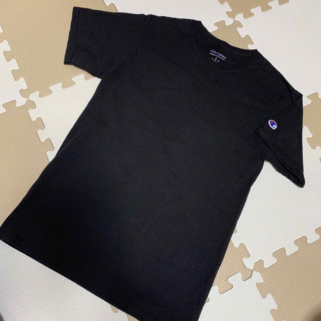 Champion(チャンピオン)の【チャンピオン】黒Ｔシャツ　M レディースのトップス(Tシャツ(半袖/袖なし))の商品写真