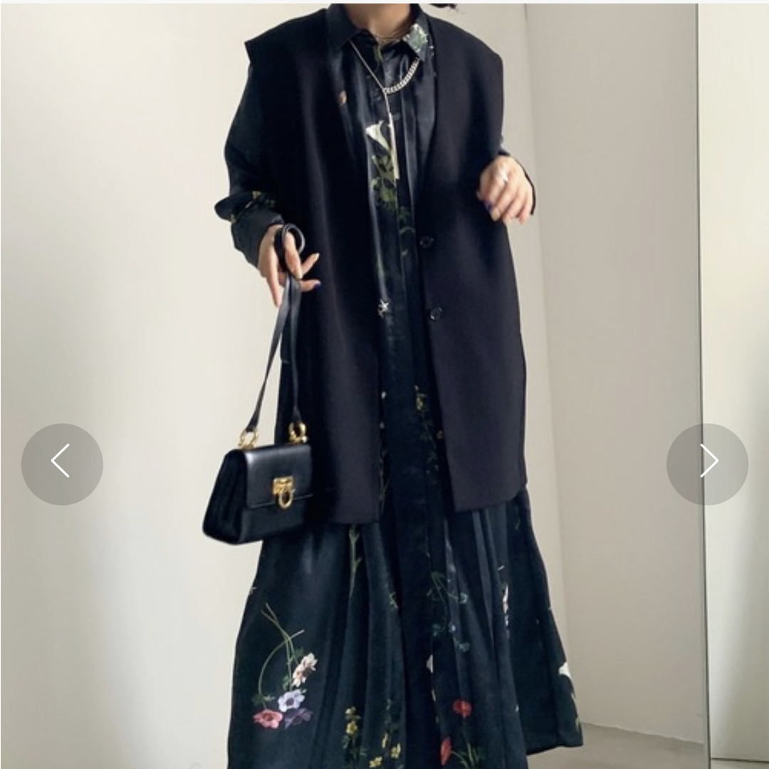 Ameri VINTAGE(アメリヴィンテージ)の【美品】UND NEVAEH VEST SET DRESS レディースのワンピース(ロングワンピース/マキシワンピース)の商品写真