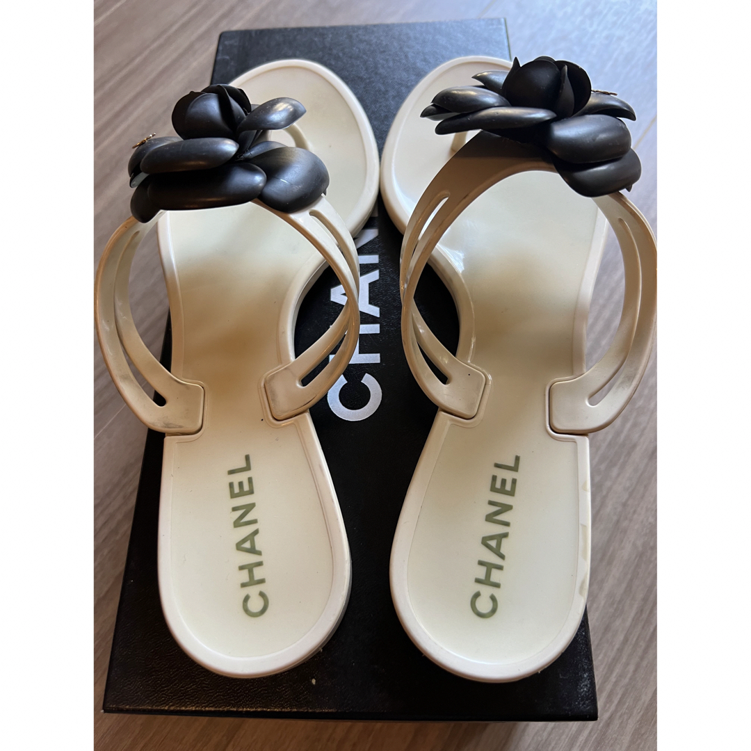 CHANEL - シャネル カメリア ビーチサンダル 38の通販 by M's shop
