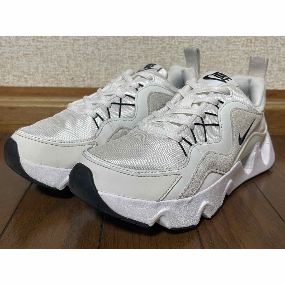 NIKE(ナイキ)のNIKE WMNS RYZ 365 "WHITE" 23.0cm レディースの靴/シューズ(スニーカー)の商品写真