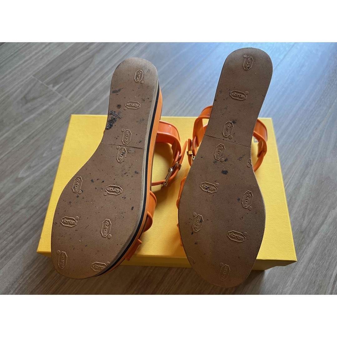 FENDI(フェンディ)のFENDI サンダル　オレンジ　24.5 レディースの靴/シューズ(サンダル)の商品写真