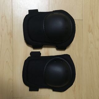 新品。未使用。膝パッド　値下げしました。(その他)