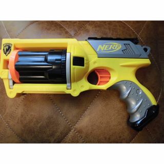 《お値引き中！》NERF N-STRIKE MAVERICK REV-6　ナーフ