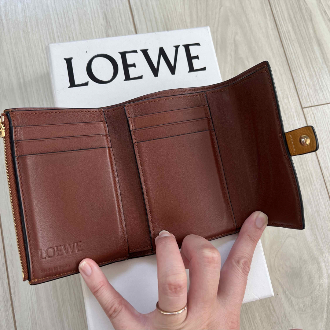 LOEWE  ロエベ　 アナグラム柄　 バーティカルウォレット 折財布