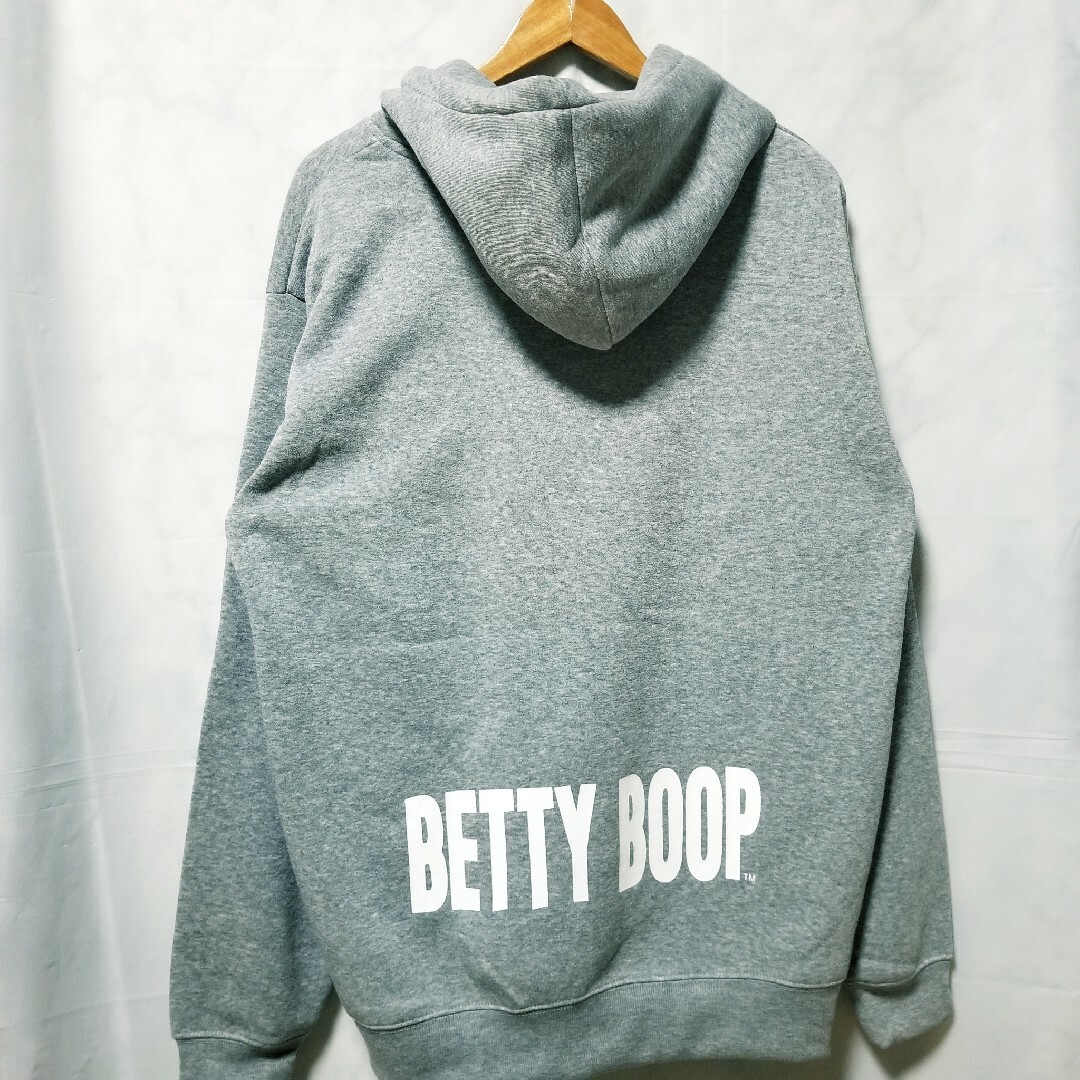 Betty Boop(ベティブープ)の（ベティブープ）BettyBoop　新品　パーカー　裏起毛　ライトグレー メンズのトップス(パーカー)の商品写真