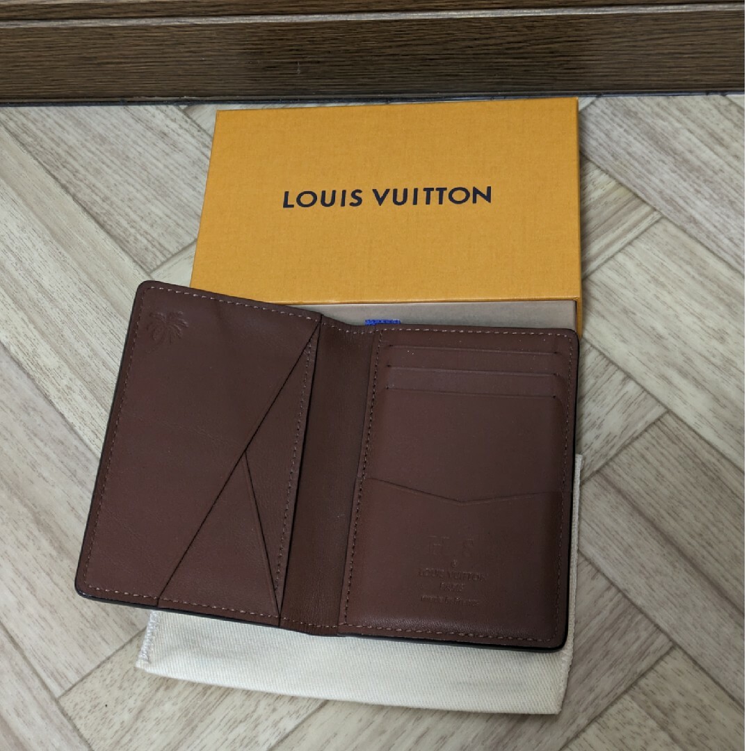 LOUIS VUITTON(ルイヴィトン)のLOUIS VUITTON オーガナイザー・ドゥポッシュ オンブレ メンズのファッション小物(名刺入れ/定期入れ)の商品写真