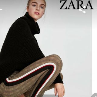 ザラ(ZARA)のZARAサイドラインレギンス(スキニーパンツ)