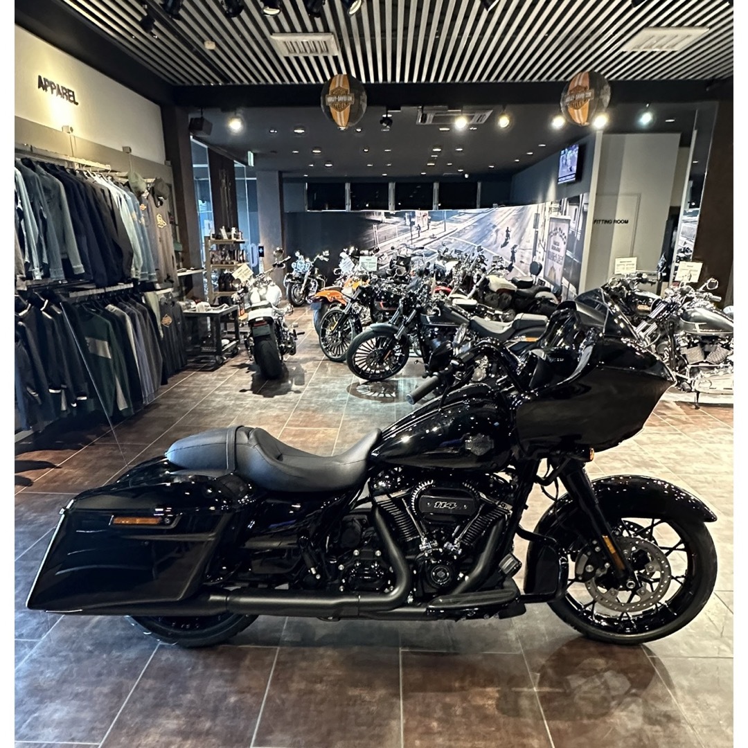 Harley Davidson(ハーレーダビッドソン)のハーレーダビッドソン　純正サドルバッグ　ボックス 自動車/バイクのバイク(パーツ)の商品写真